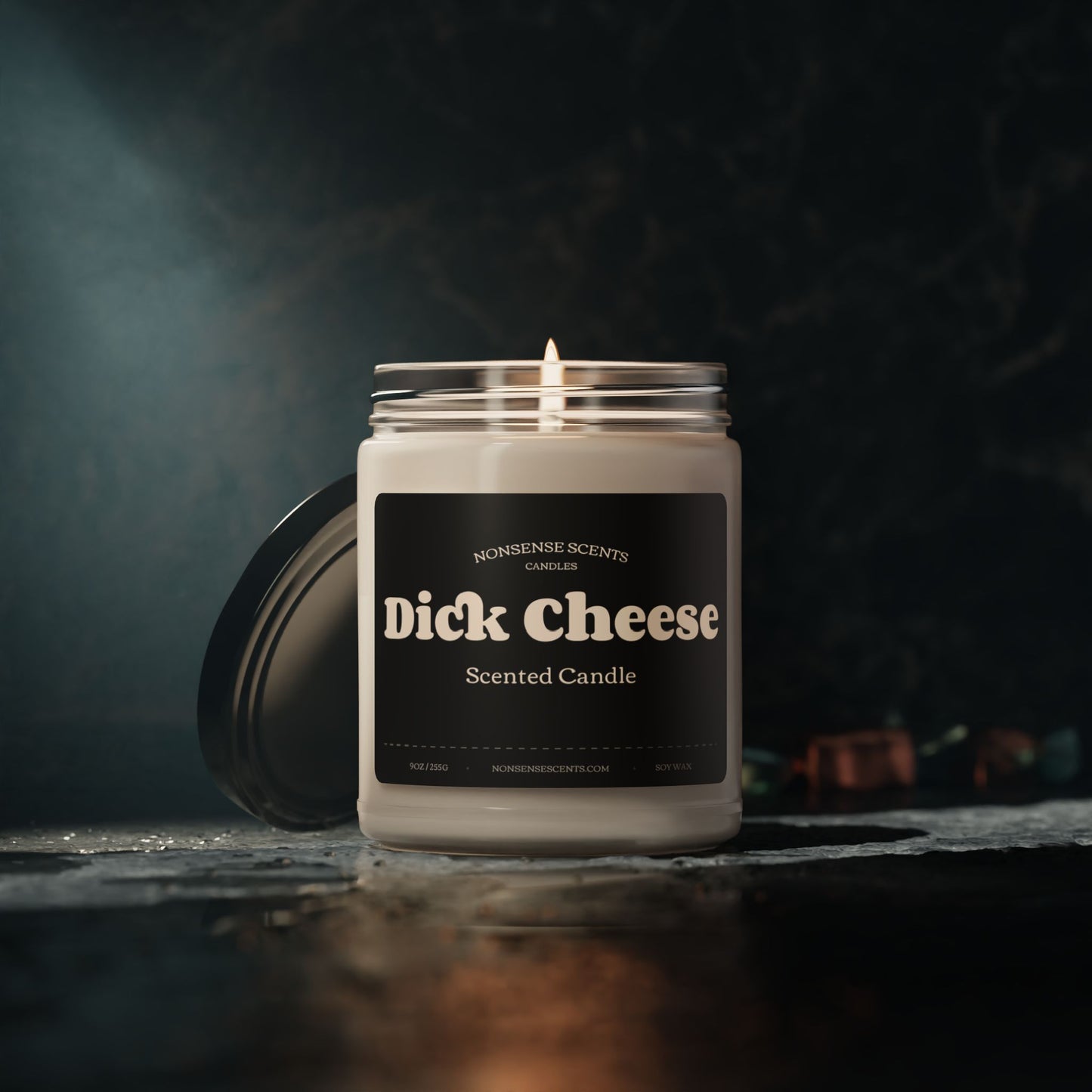 Vela perfumada con forma de queso Dick: vela de regalo divertida y de broma de Nonsense Scents