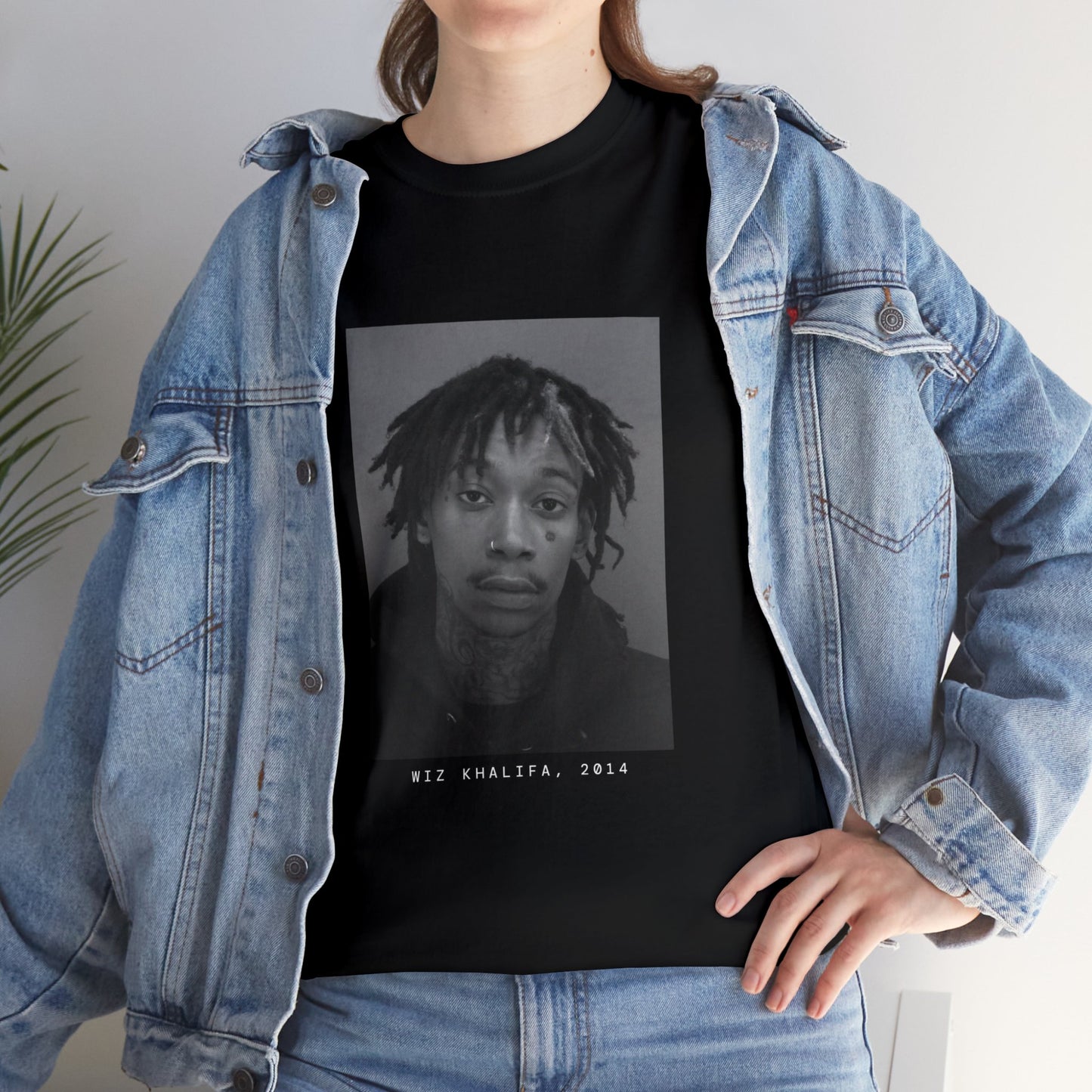 Camiseta con foto policial del rapero Wiz Khalifa de 2014 