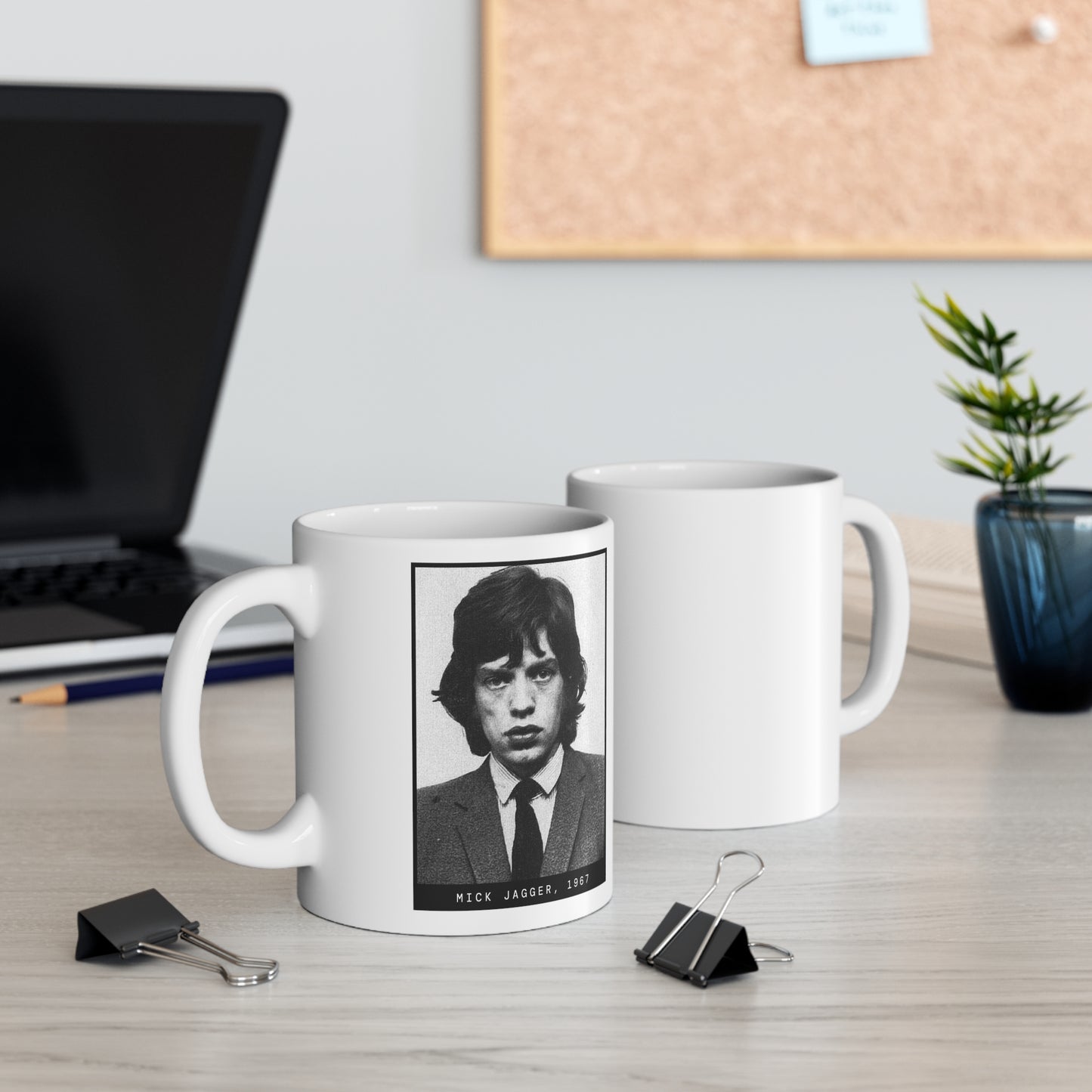 Taza con foto policial del cantante Mick Jagger, 1967